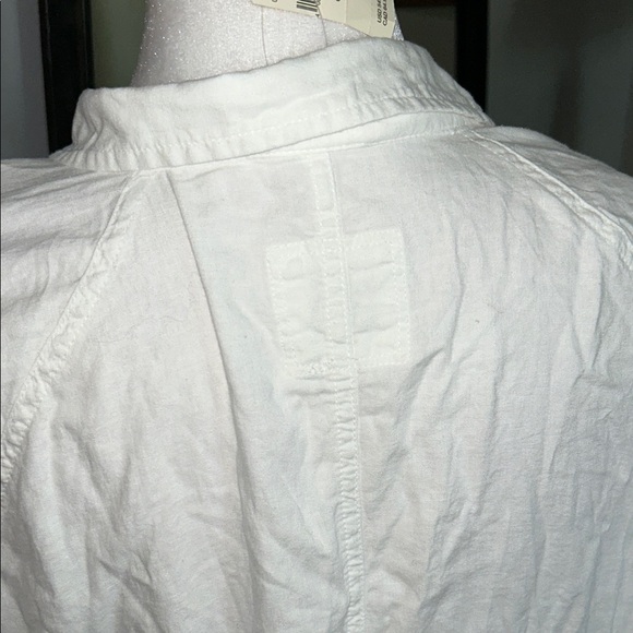 Aerie Classic White Button-Up Shirt - Picture 3 of 8
